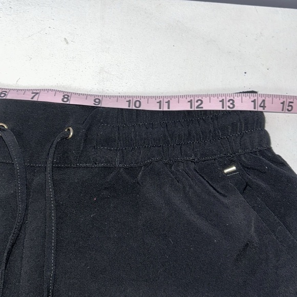 Dynamite Shorts - Picture 7 of 9